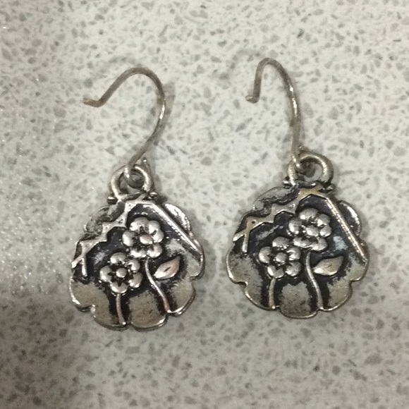 Lucky Brand Earrings - Picture 2 of 3